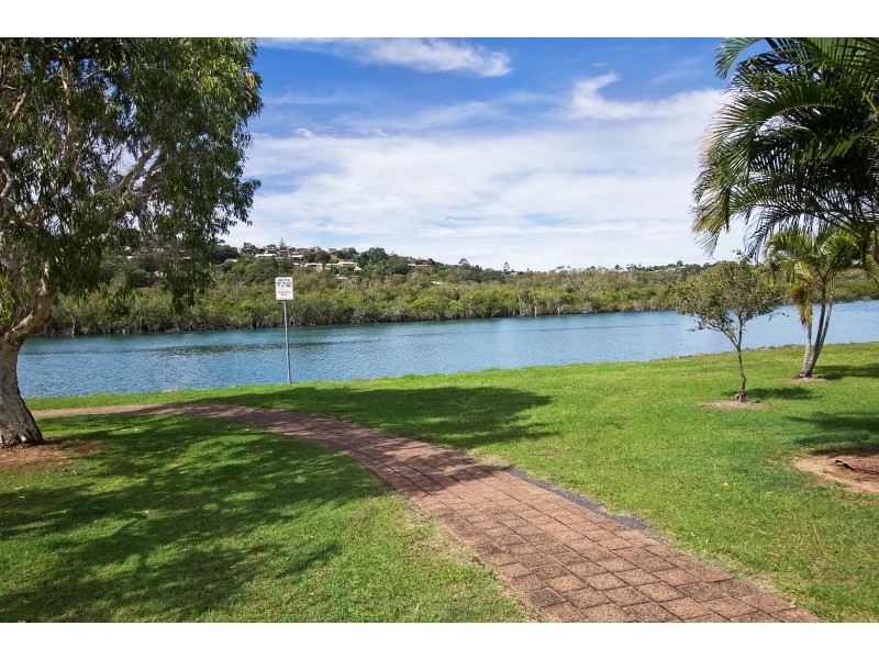 112 Sunset Blvd, Tweed Heads West NSW 2485