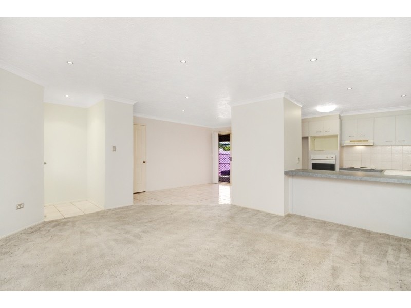 2/242 Darlington Drive, Banora Point NSW 2486