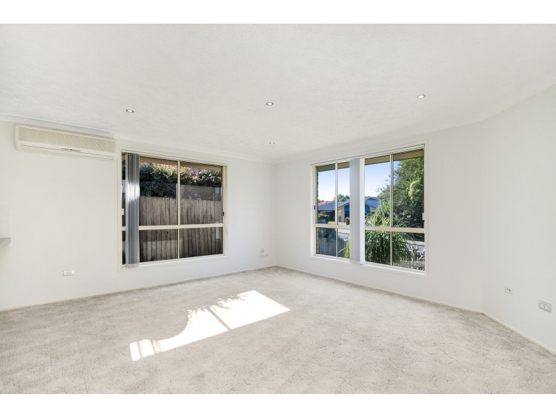 2/242 Darlington Drive, Banora Point NSW 2486