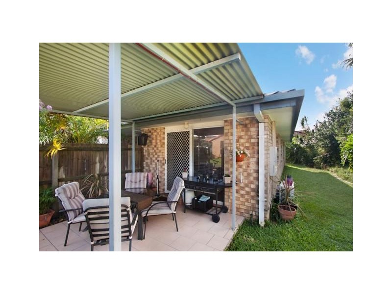 2/21 Lochlomond Drive, Banora Point NSW 2486