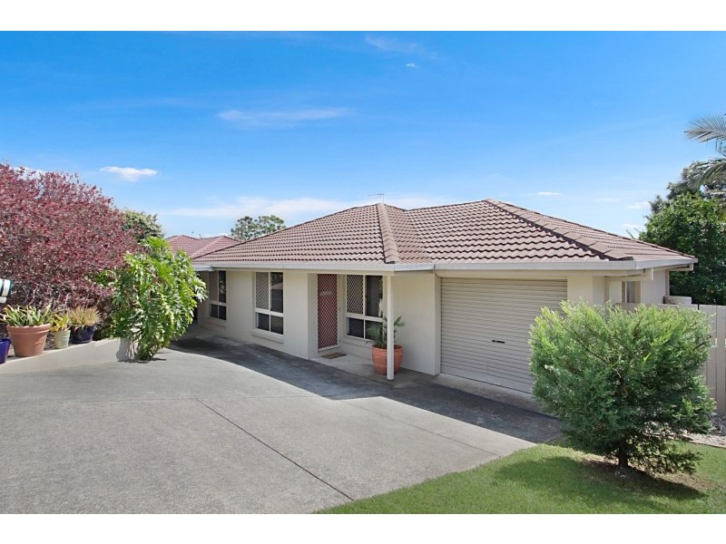 25 Honeymyrtle Drive, Banora Point NSW 2486