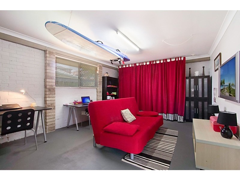 25 Honeymyrtle Drive, Banora Point NSW 2486