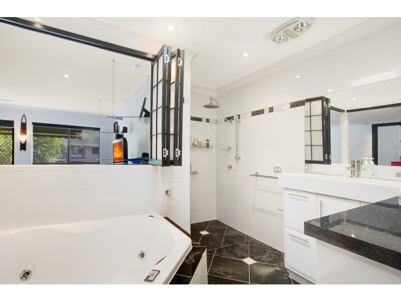 6/42-44 Dry Dock Road, Tweed Heads South NSW 2486