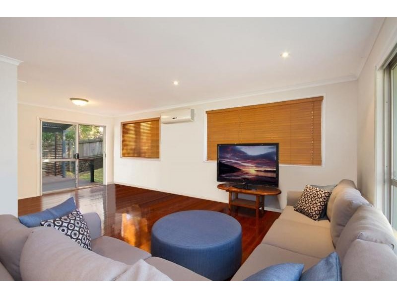 69 Laura Street, Banora Point NSW 2486