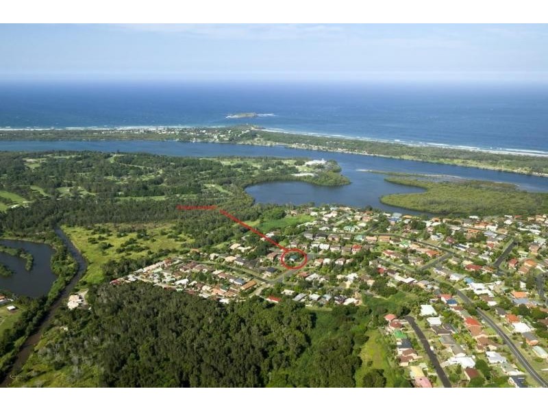 69 Laura Street, Banora Point NSW 2486