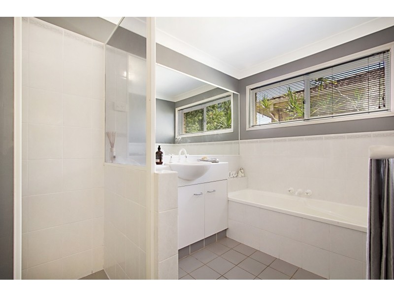 13 Clonakilty Close, Banora Point NSW 2486