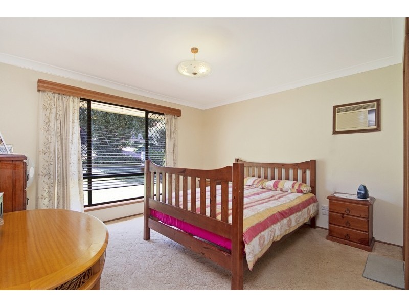 8 Muirfield Place, Banora Point NSW 2486