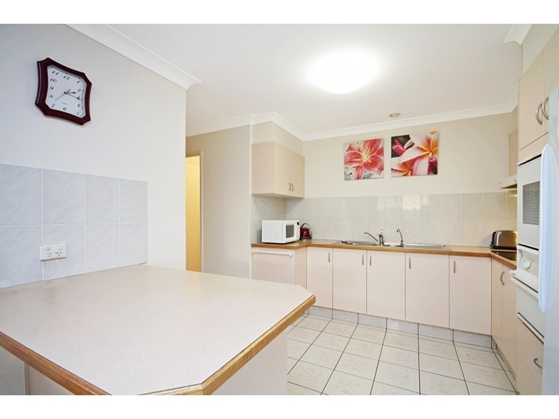 2/25 Covent Gardens Way, Banora Point NSW 2486