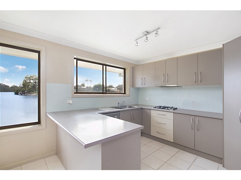 1/25 The Lakes Drive, Tweed Heads West NSW 2485