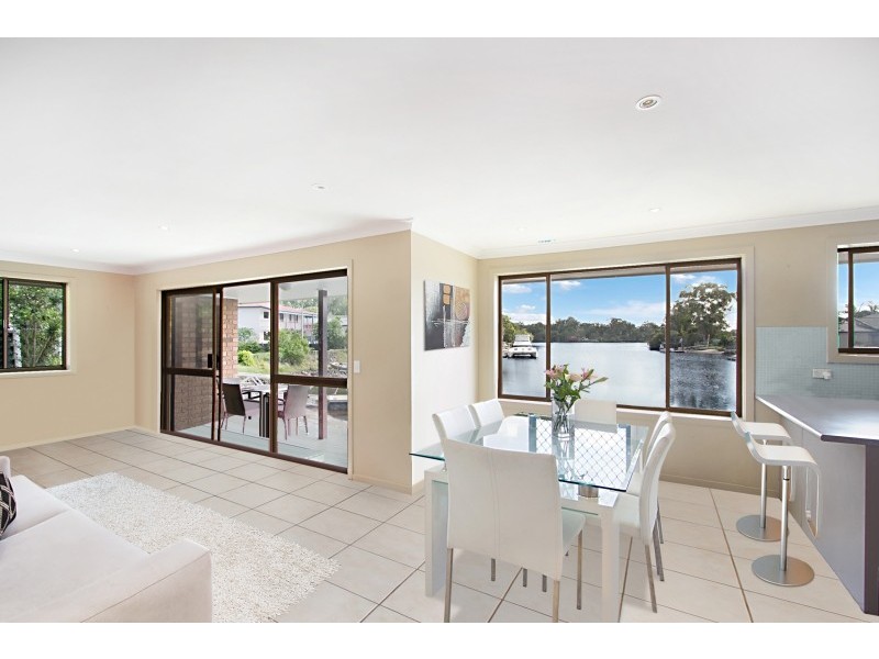 1/25 The Lakes Drive, Tweed Heads West NSW 2485