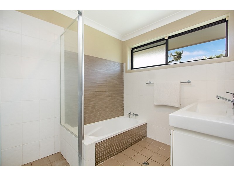 1/25 The Lakes Drive, Tweed Heads West NSW 2485