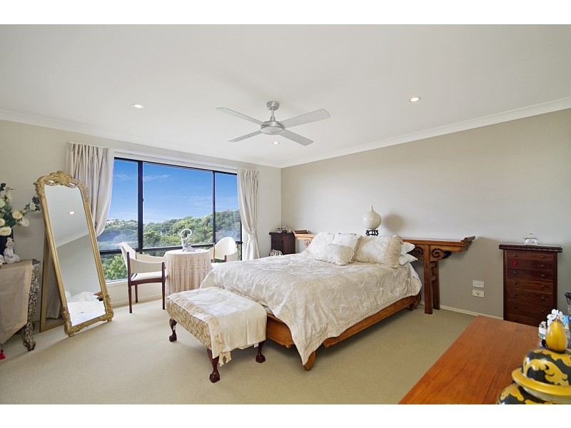 9 Tyrone Terrace, Banora Point NSW 2486