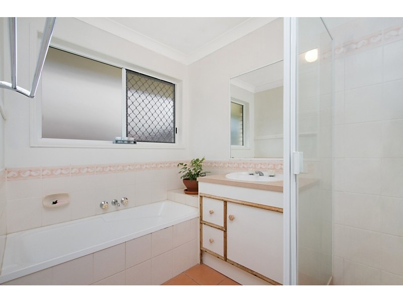 2/44 Clonakilty Close, Banora Point NSW 2486