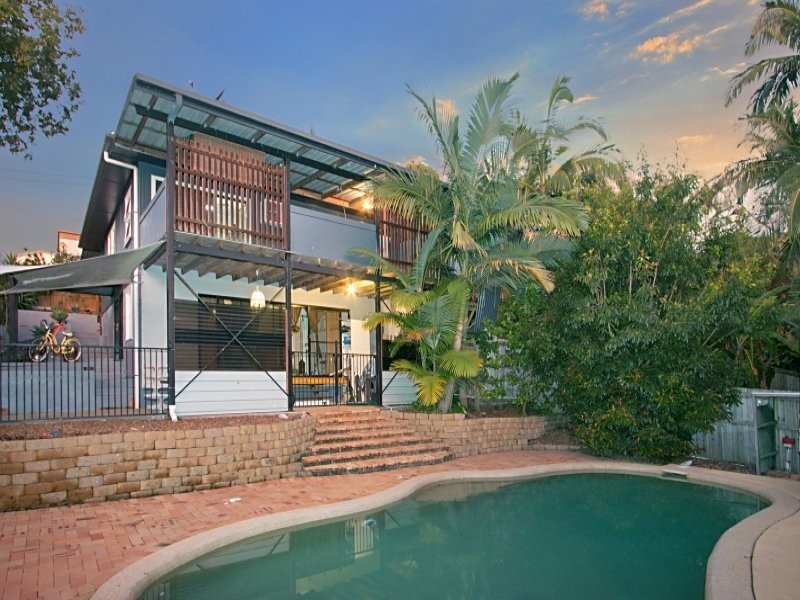 56 Ballow Street, Coolangatta QLD 4225