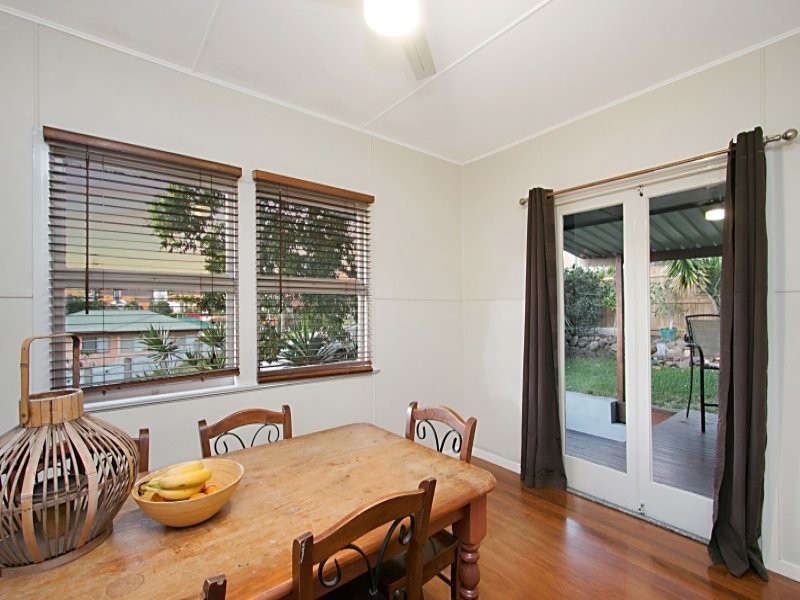 56 Ballow Street, Coolangatta QLD 4225