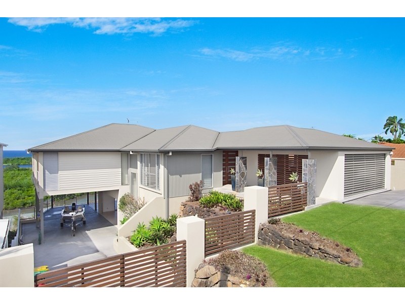 10 Walter Crescent, Banora Point NSW 2486