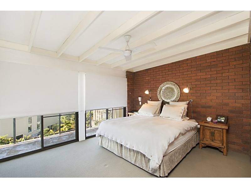 16 Walter Crescent, Banora Point NSW 2486