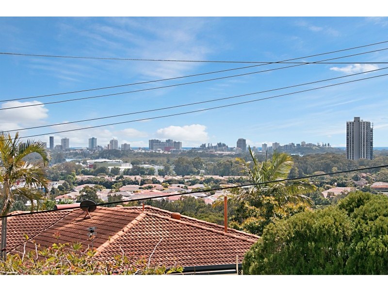 16 Laura Street, Banora Point NSW 2486