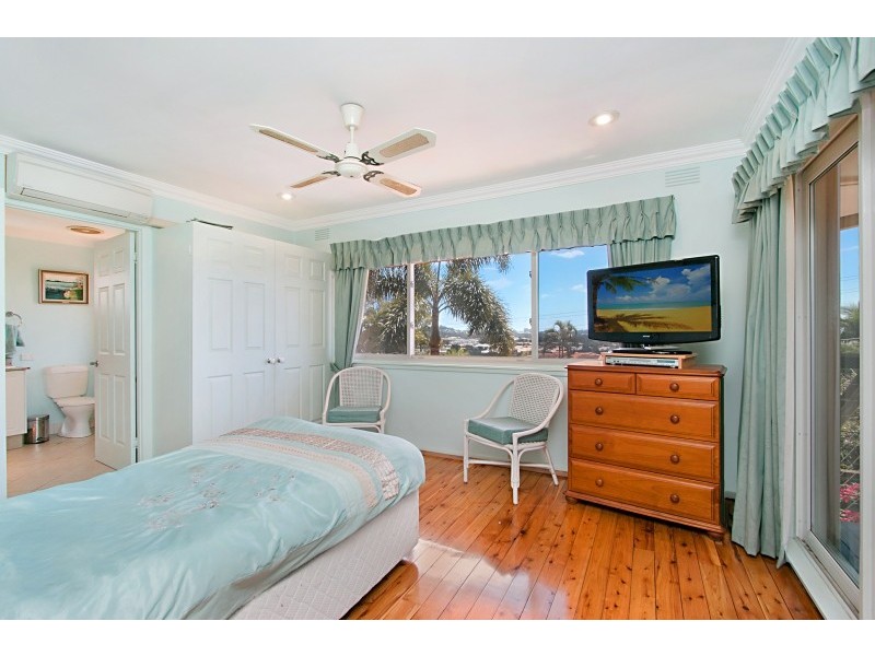 16 Laura Street, Banora Point NSW 2486