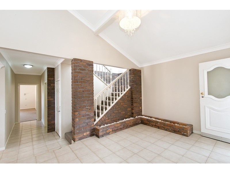 17 Coolabah Ct, Banora Point NSW 2486