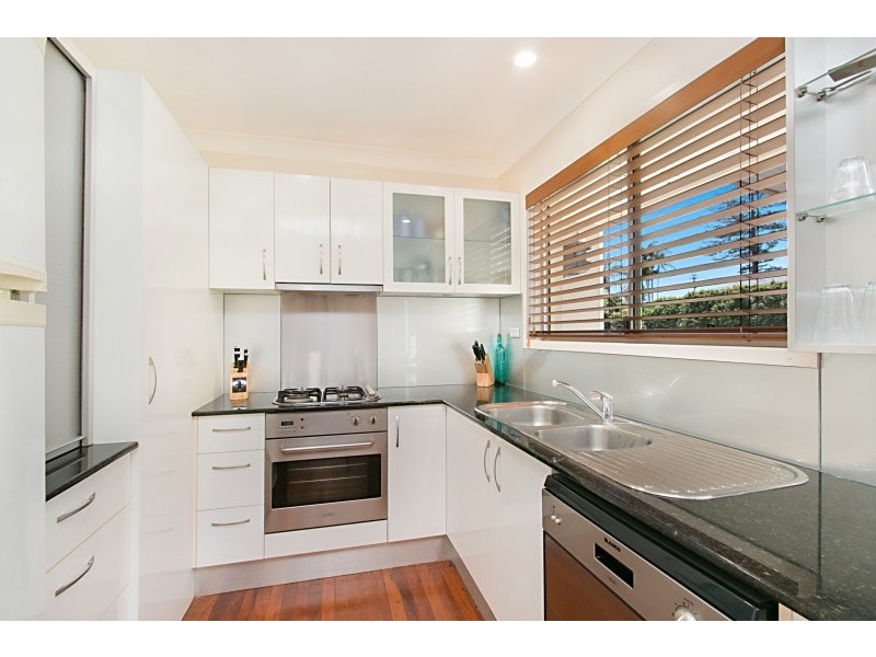 42 Laura Street, Banora Point NSW 2486