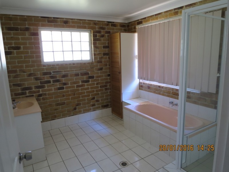 1/6 Manuka Drive, Banora Point NSW 2486