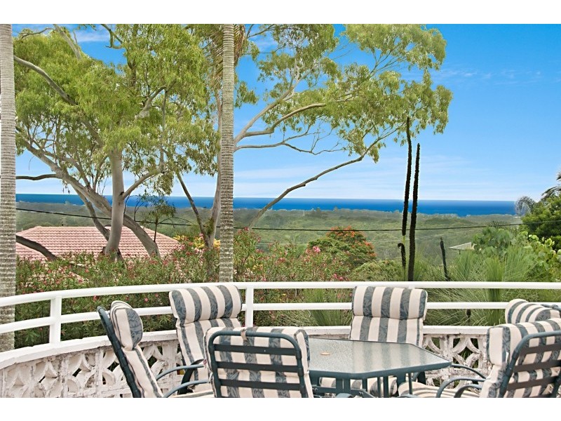 22 Anthony Avenue, Banora Point NSW 2486