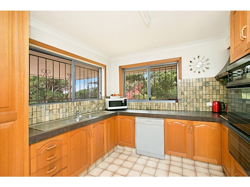 22 Anthony Avenue, Banora Point NSW 2486