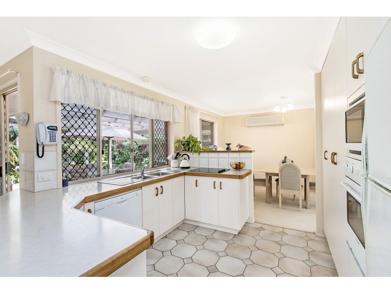 14 Shamrock Avenue, Banora Point NSW 2486