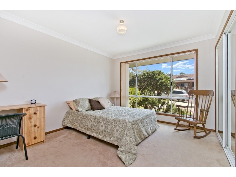 25 Manuka Drive, Banora Point NSW 2486
