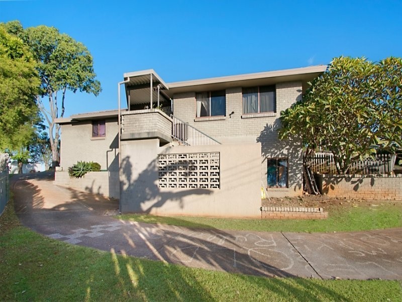 9 Hillcrest Avenue, Tweed Heads South NSW 2486