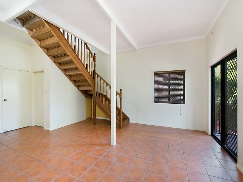 10 Elm Place, Banora Point NSW 2486