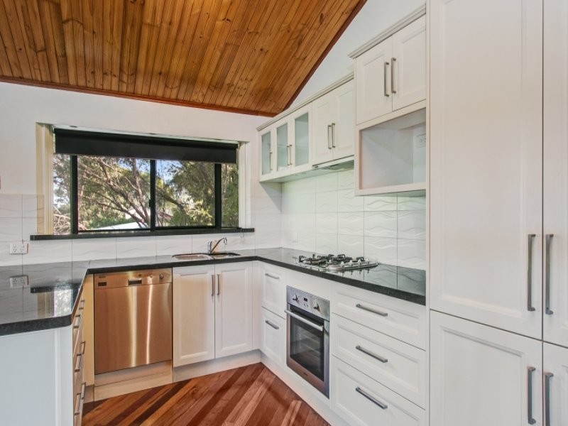 10 Elm Place, Banora Point NSW 2486