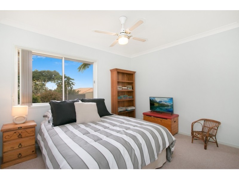 23 Oakland Parade, Banora Point NSW 2486