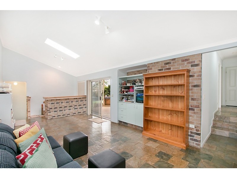 23 Oakland Parade, Banora Point NSW 2486