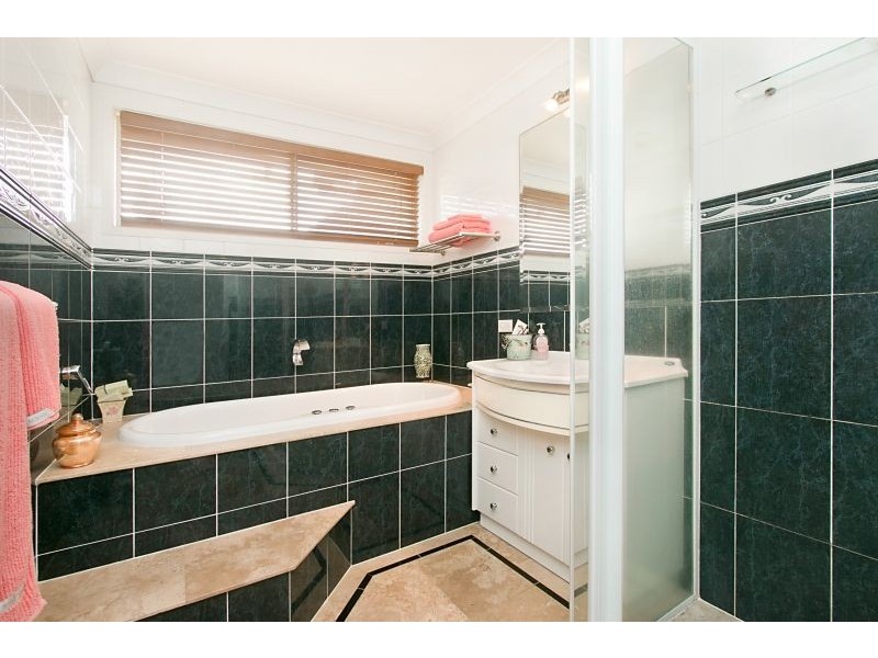 43 Laura Street, Banora Point NSW 2486