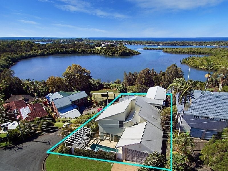 9 Boyle Avenue, Banora Point NSW 2486