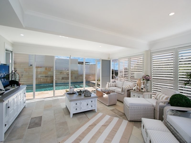 9 Boyle Avenue, Banora Point NSW 2486