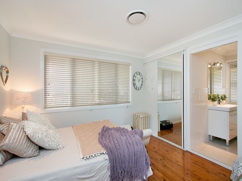 9 Boyle Avenue, Banora Point NSW 2486