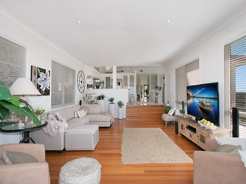 9 Boyle Avenue, Banora Point NSW 2486