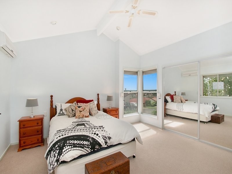 23 Oakland Parade, Banora Point NSW 2486