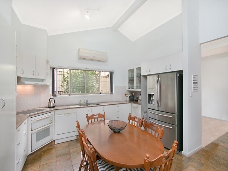 23 Oakland Parade, Banora Point NSW 2486