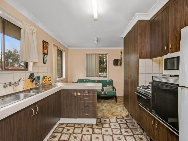 33 Lakes Drive, Tweed Heads West NSW 2485