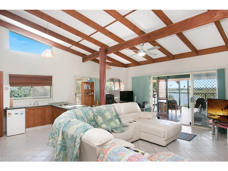 5 Fairway Drive, Banora Point NSW 2486