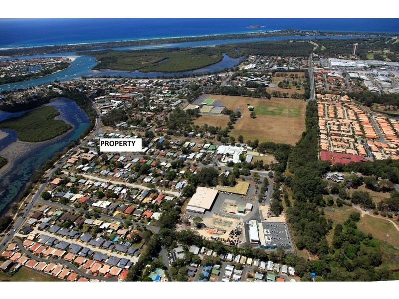 13 Floral Avenue, Tweed Heads South NSW 2486