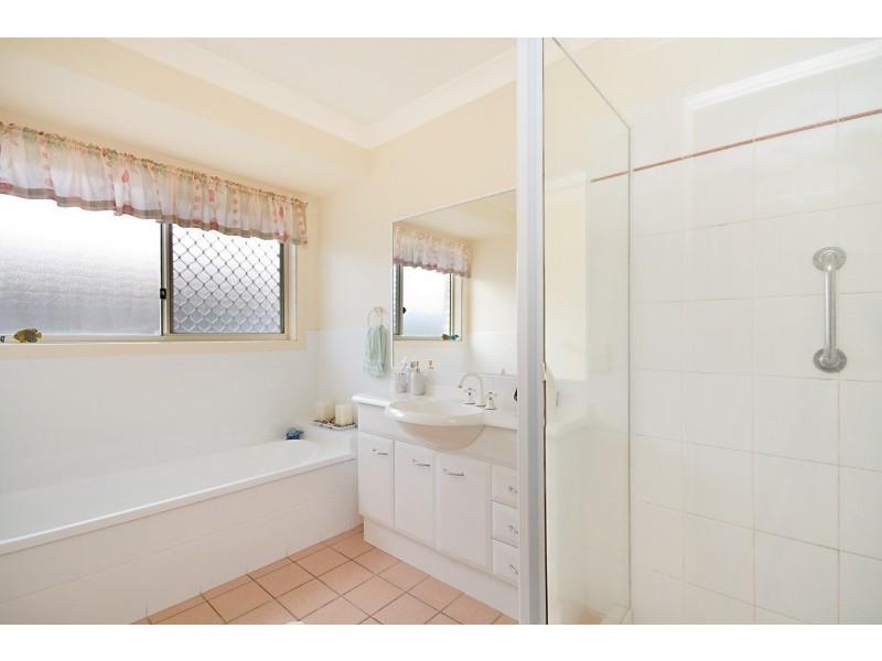 6 Alpha Way, Banora Point NSW 2486