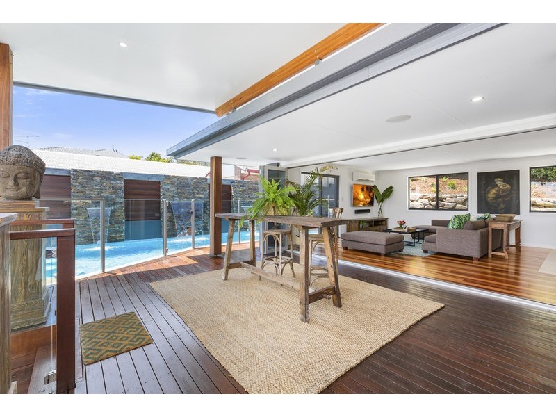 16 Castlecrag Avenue, Banora Point NSW 2486