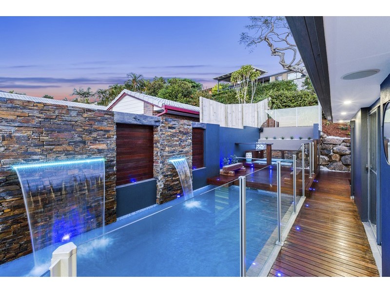16 Castlecrag Avenue, Banora Point NSW 2486