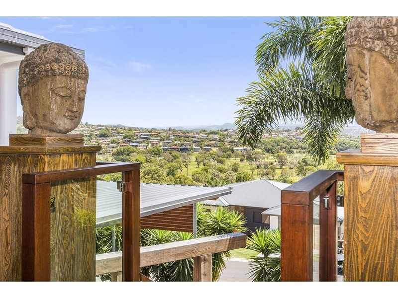 16 Castlecrag Avenue, Banora Point NSW 2486