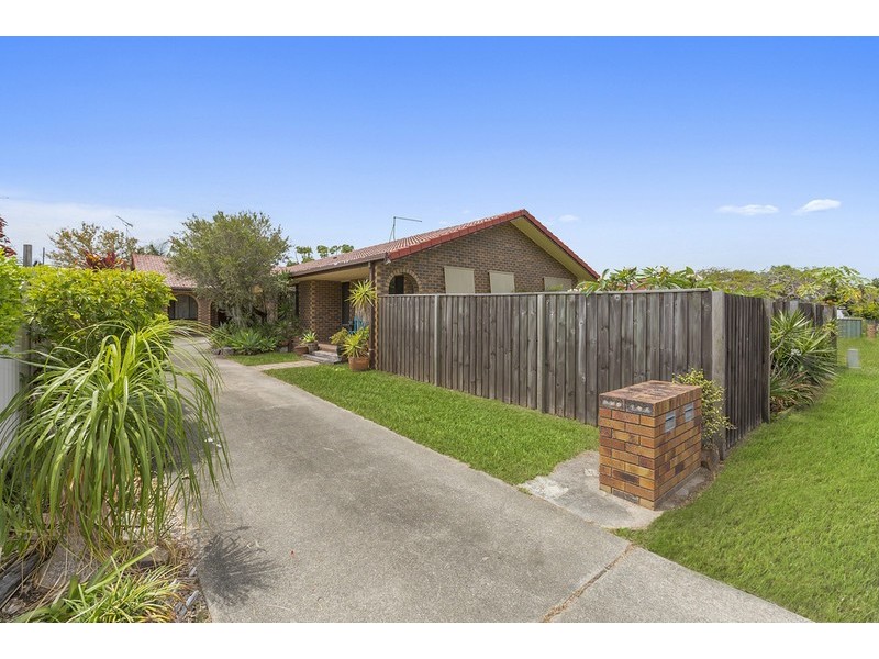 1/8 Seafarer Place, Banora Point NSW 2486